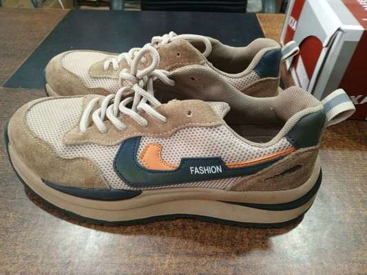 comprar Khaki Suede Industrial Safety Shoes with Anti-smashing Steel Toe and Bulletproof Kevlar Mid Sole online manufacture